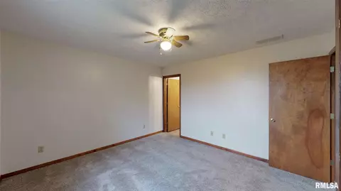 110 Grandview Cir # A, Eureka, IL 61530 photo 19