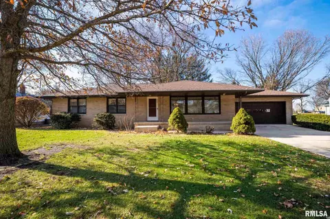 409 N Menard St, Metamora, IL 61548 photo 1