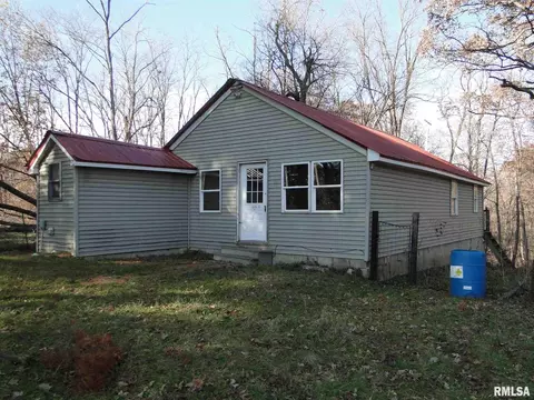 901 12 Macomb St, Colchester, IL 62326 photo 2