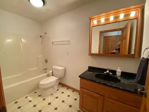 1308 E Juniper St, Canton, IL 61520 photo 23