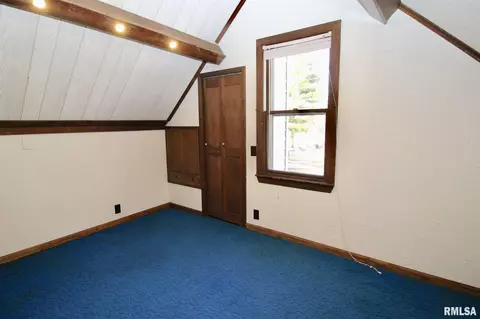 809 E 2nd St, Delavan, IL 61734 photo 23