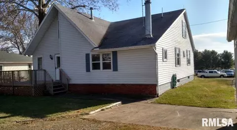 809 E 2nd St, Delavan, IL 61734 photo 34