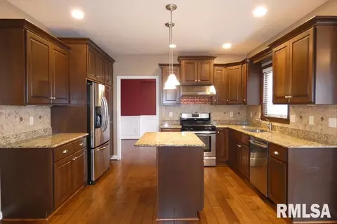 11032 N Moonstone Ct, Dunlap, IL 61525 photo 7