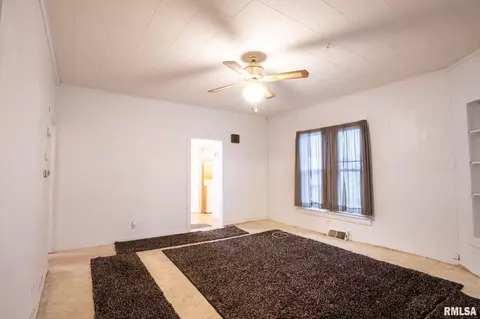 627 Main St, Cuba, IL 61427 photo 13