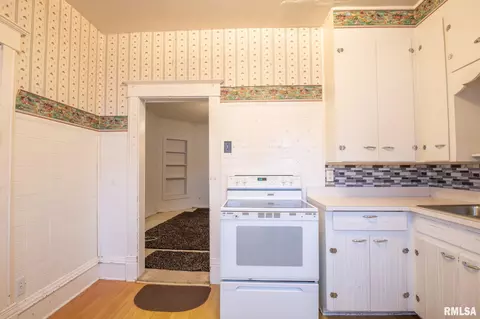 627 Main St, Cuba, IL 61427 photo 9