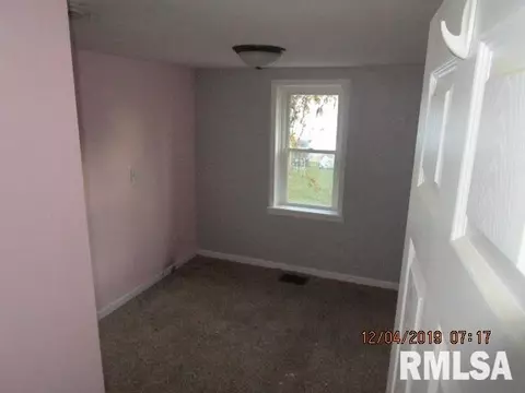4811 W Pershing Ave, Bartonville, IL 61607 photo 5