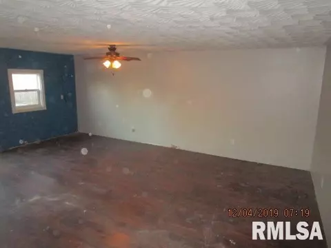 4811 W Pershing Ave, Bartonville, IL 61607 photo 9