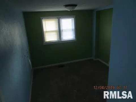 4811 W Pershing Ave, Bartonville, IL 61607 photo 4