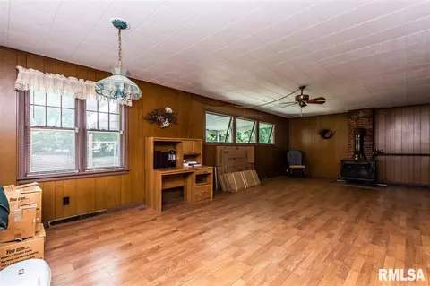 808 Williams St, Henry, IL 61537 photo 12