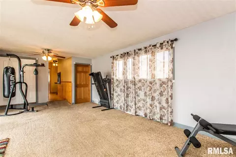 450 E Walnut St, Washburn, IL 61570 photo 13