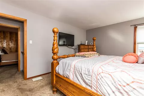 450 E Walnut St, Washburn, IL 61570 photo 27