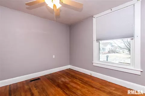 450 E Walnut St, Washburn, IL 61570 photo 20