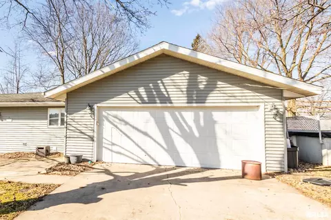 450 E Walnut St, Washburn, IL 61570 photo 30