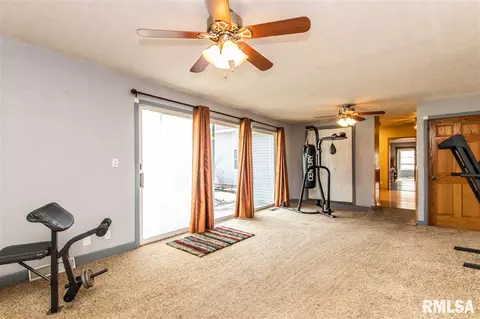 450 E Walnut St, Washburn, IL 61570 photo 14