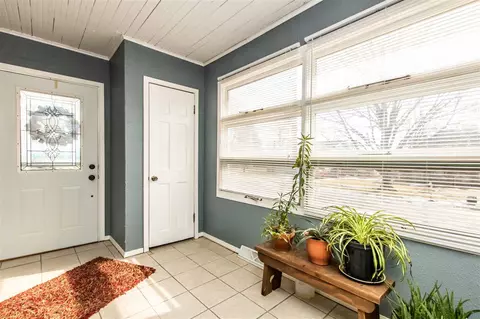 450 E Walnut St, Washburn, IL 61570 photo 3