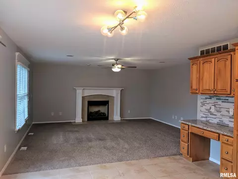 2973 Grey Hawk Dr, Normal, IL 61761 photo 16