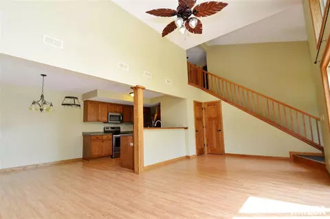 5121 S Lake Camelot Dr, Mapleton, IL 61547 photo 11