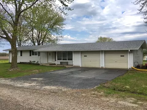 280 Buzzy Ln, Ipava, IL 61441 photo 3