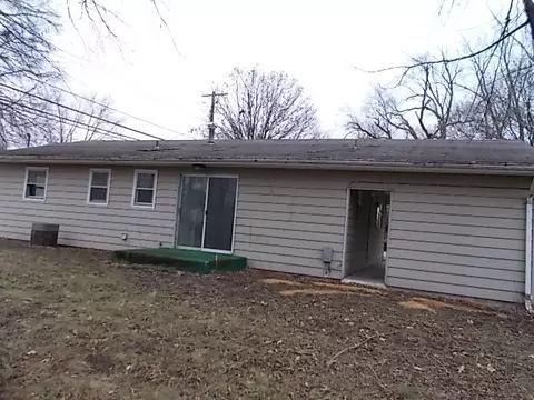 112 S College St, Macomb, IL 61455 photo 13