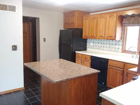 606 Devonshire Rd, Washington, IL 61571 photo 9