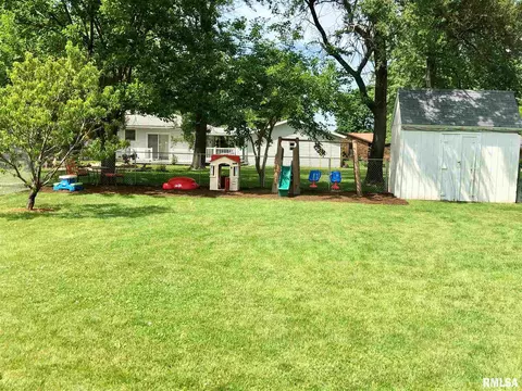 1418 Thomas St, Macomb, IL 61455 photo 27