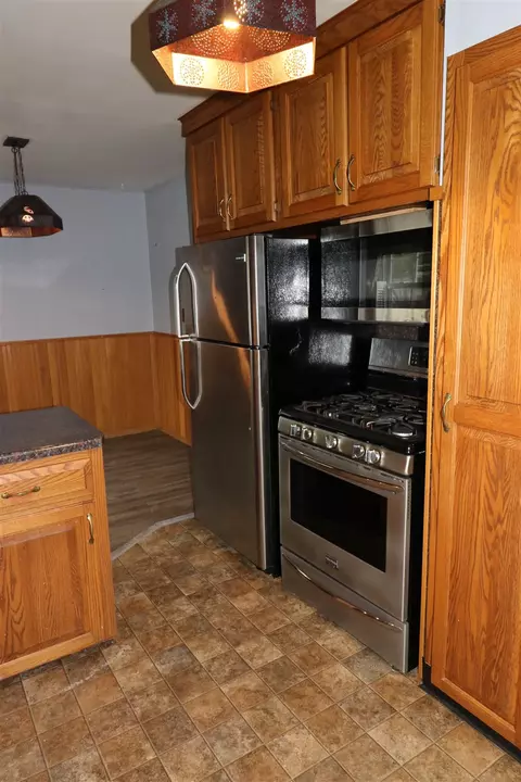 310 N 6th St, Dunlap, IL 61525 photo 11