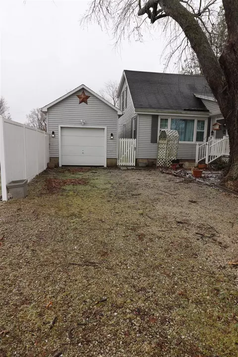 310 N 6th St, Dunlap, IL 61525 photo 32