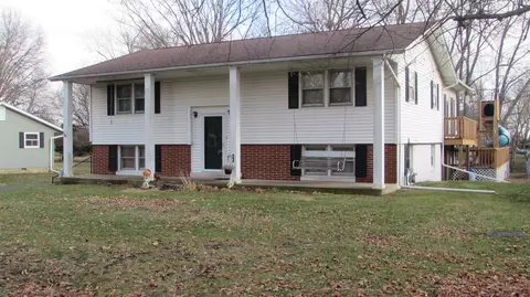 600 Oak St, Delavan, IL 61734 photo 3