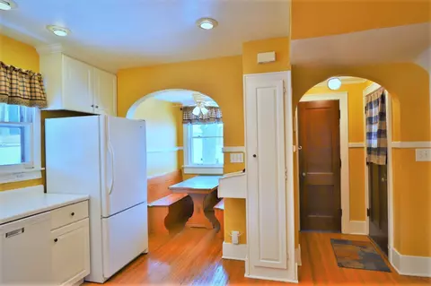 114 N Kickapoo Ter, Peoria, IL 61604 photo 9