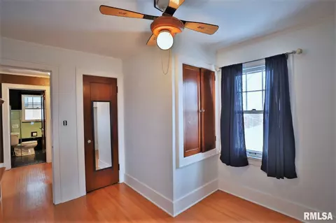 114 N Kickapoo Ter, Peoria, IL 61604 photo 22