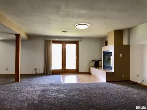 18 Richard Dr, Macomb, IL 61455 photo 29
