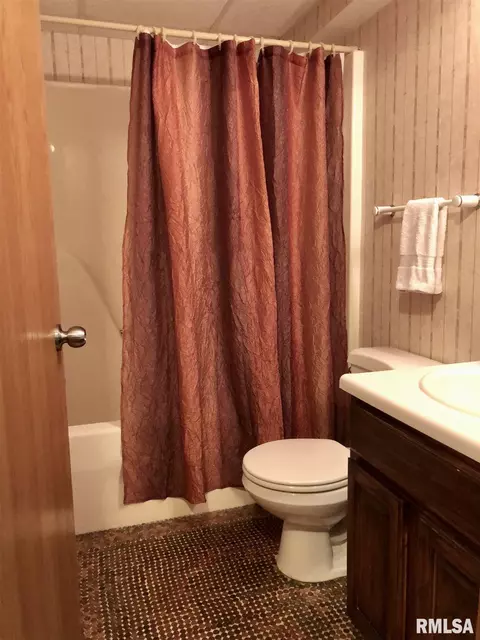 18 Richard Dr, Macomb, IL 61455 photo 33