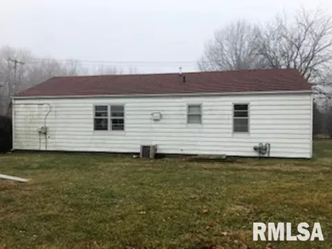 914 E Piper St, Macomb, IL 61455 photo 12