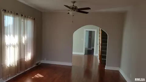 116 Lincoln Ave, Flora, IL 62839 photo 8