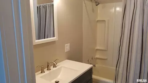 116 Lincoln Ave, Flora, IL 62839 photo 13