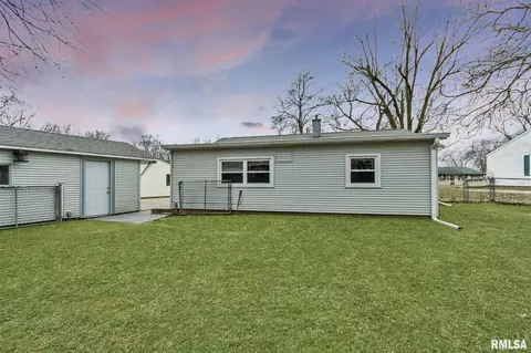 109 Kickapoo Ct, Marquette Heights, IL 61554 photo 7