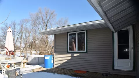 1053 E Myrtle St, Canton, IL 61520 photo 22