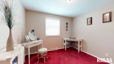 3129 W Chartwell Rd, Peoria, IL 61614 photo 22