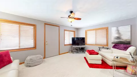 3129 W Chartwell Rd, Peoria, IL 61614 photo 12