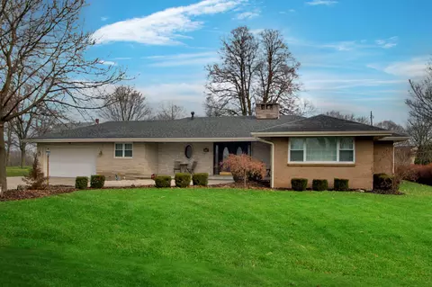 807 E 1st St, Delavan, IL 61734 photo 37