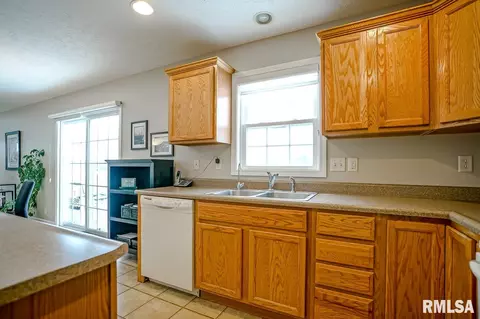 1619 W Meadowview Dr, Dunlap, IL 61525 photo 15