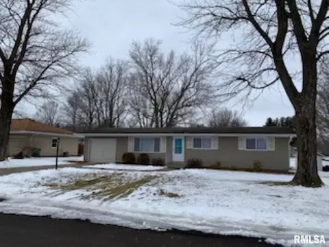 314 S Verzel Dr, Macomb, IL 61455 photo 1