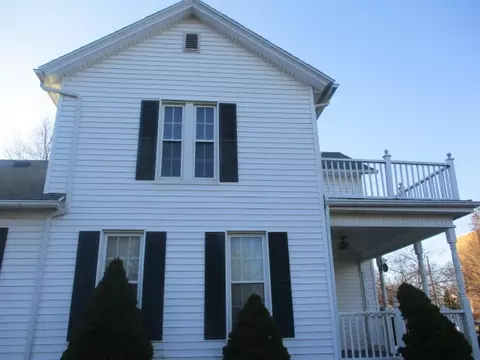 925 E Jefferson St, Macomb, IL 61455 photo 2
