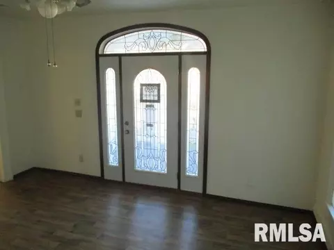 925 E Jefferson St, Macomb, IL 61455 photo 3