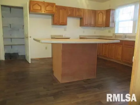 925 E Jefferson St, Macomb, IL 61455 photo 8