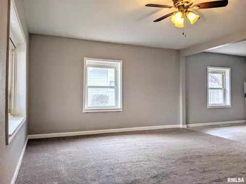 1417 Loretta St, Pekin, IL 61554 photo 6