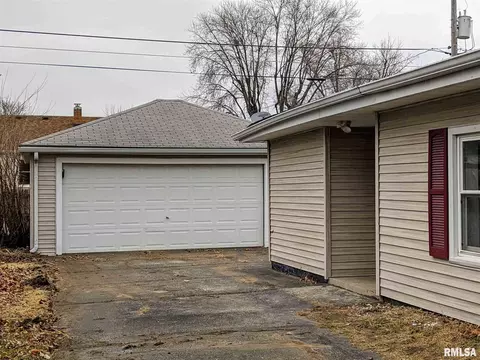 1417 Loretta St, Pekin, IL 61554 photo 35