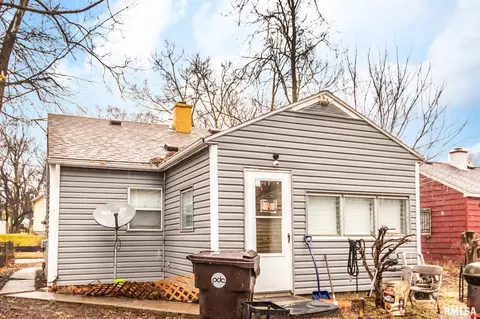 1014 E Behrends Ave, Peoria, IL 61603 photo 16