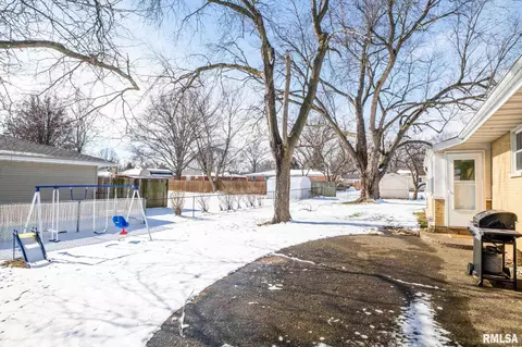 756 E Monroe St, Morton, IL 61550 photo 7