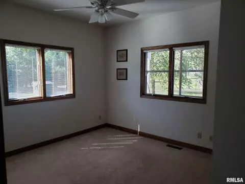 15926 N Centerville Rd, Edelstein, IL 61526 photo 13